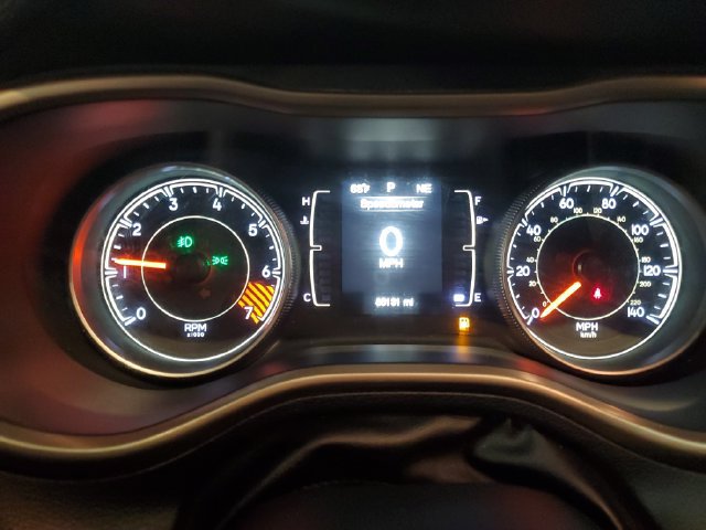 Used 2014 Jeep Cherokee Latitude w/ Comfort/Convenience Group AWD/4WD image 17