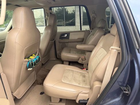 Used 2004 Ford Expedition Eddie Bauer RWD image 10