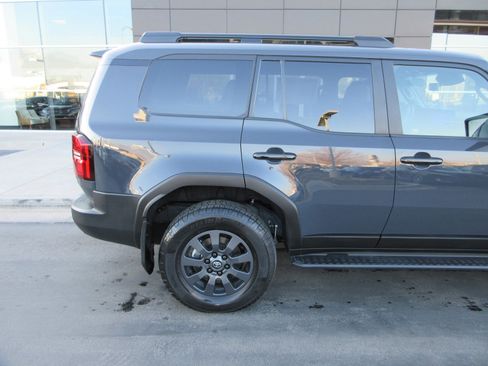 Used 2024 Toyota Land Cruiser image 10