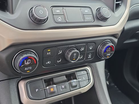 Used 2020 GMC Acadia Denali w/ Technology Package image 26