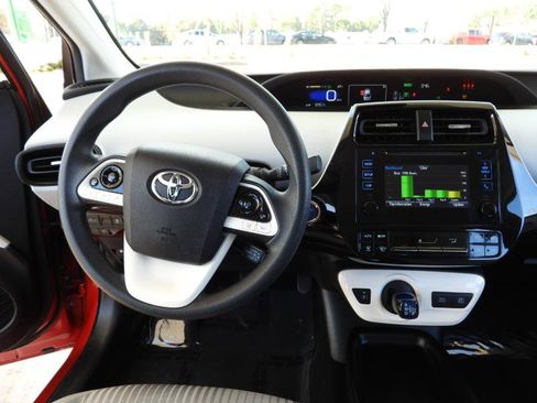 Used 2017 Toyota Prius Two image 35