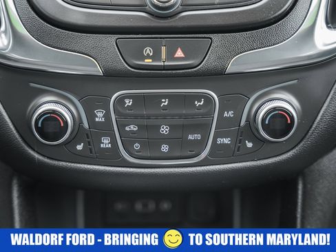 Used 2024 Chevrolet Equinox LT image 23