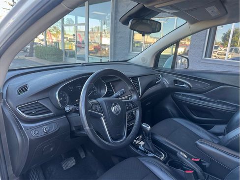 Used 2020 Buick Encore Preferred image 22