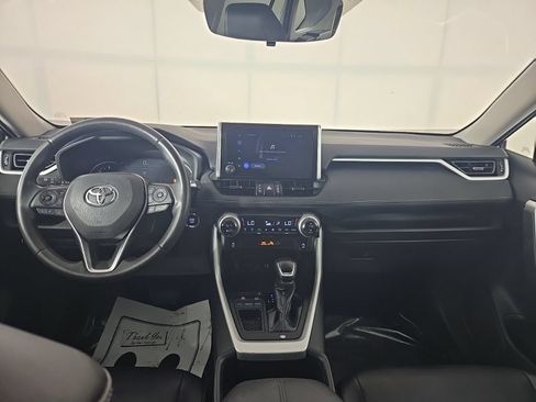 Used 2024 Toyota RAV4 XLE Premium FWD image 9