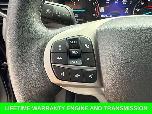 Used 2023 Ford Explorer XLT w/ Equipment Group 202A RWD image 32