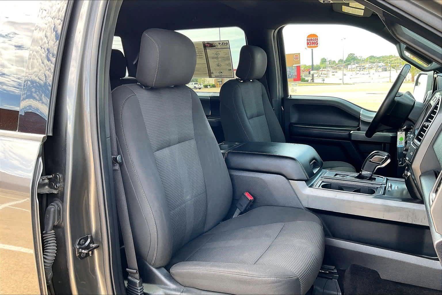 Used 2017 Ford F150 XLT w/ Equipment Group 302A Luxury AWD/4WD image 12