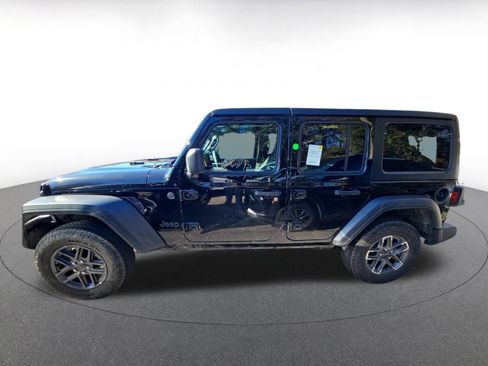 Used 2025 Jeep Wrangler Sport S image 4