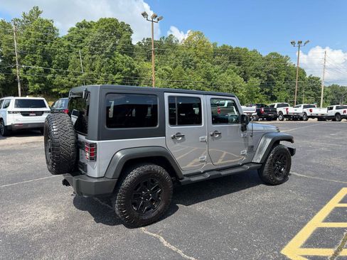 Used 2015 Jeep Wrangler Unlimited Sport AWD/4WD image 5