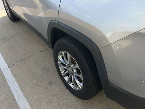 Certified 2021 Jeep Cherokee Latitude Lux w/ Comfort/Convenience Group image 7