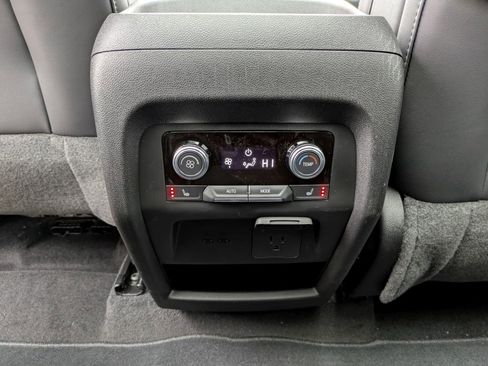 New 2026 GMC Acadia Elevation image 32