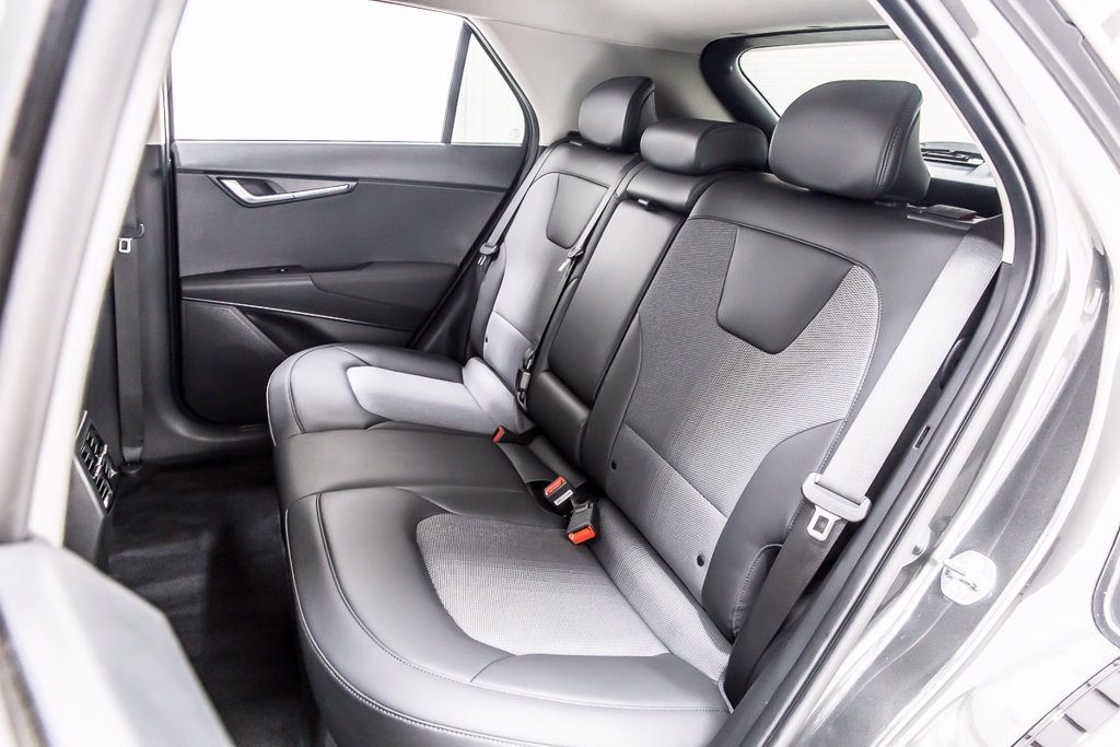 Used 2024 Kia Niro Wind FWD image 30