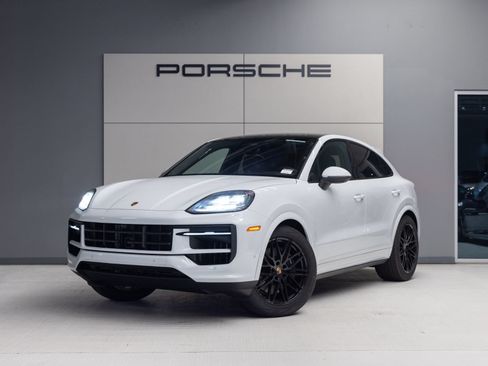 Certified 2026 Porsche Cayenne Coupe AWD/4WD image 1