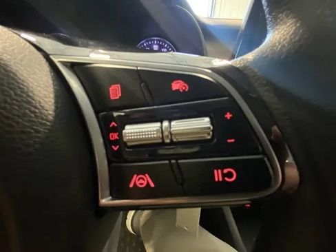 Used 2022 Kia Forte LXS image 26