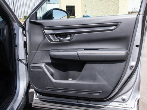 Used 2023 Honda CR-V Sport image 9