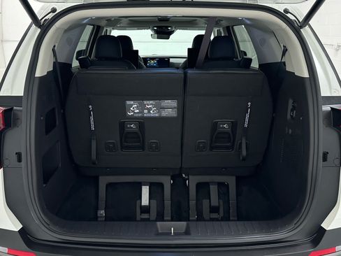Used 2025 Kia Carnival SX FWD image 49