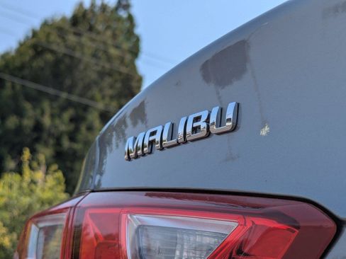 Used 2023 Chevrolet Malibu LT FWD image 31