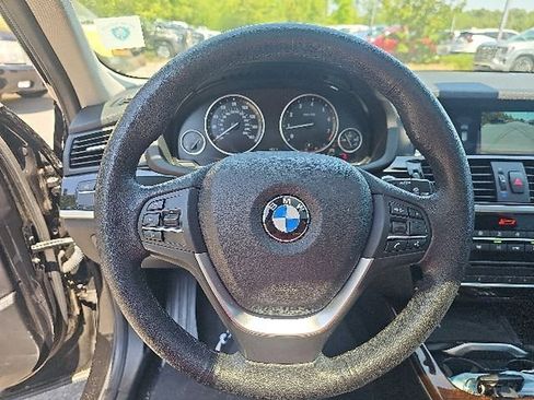 Used 2017 BMW X3 sDrive28i RWD image 7