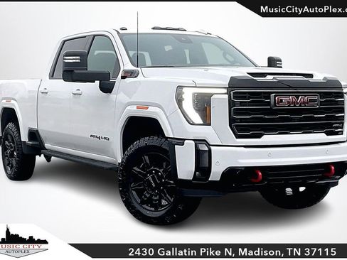Used 2024 GMC Sierra 2500 AT4 w/ Technology Package image 1
