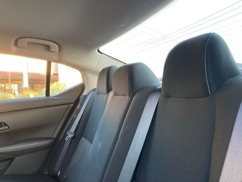 Used 2025 Nissan Sentra SV FWD image 10