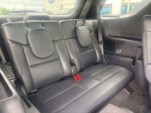 Used 2025 Ford Explorer ST AWD/4WD image 15