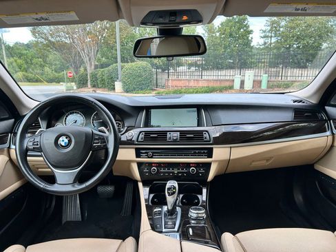 Used 2016 BMW 528i Sedan image 12