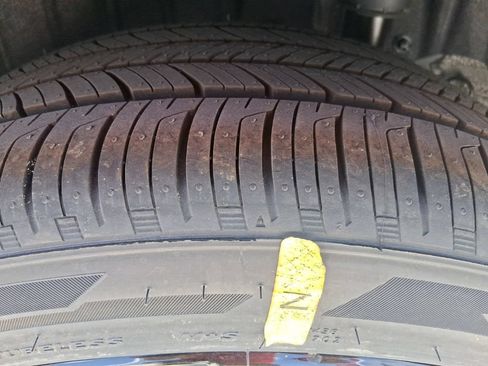 New 2026 Nissan Sentra SR w/ Floor Mat Package FWD image 35