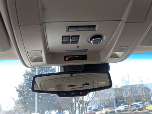 Used 2017 Chevrolet Tahoe LT image 28