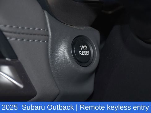 Used 2025 Subaru Outback Onyx Edition image 10