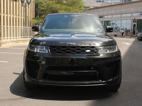 Used 2019 Land Rover Range Rover Sport SVR AWD/4WD image 3