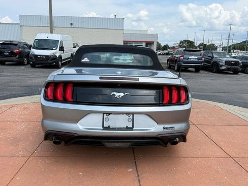 Used 2022 Ford Mustang Premium RWD image 5