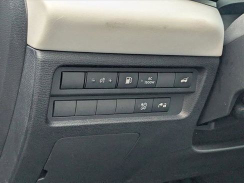 Used 2023 Mitsubishi Outlander SEL image 12