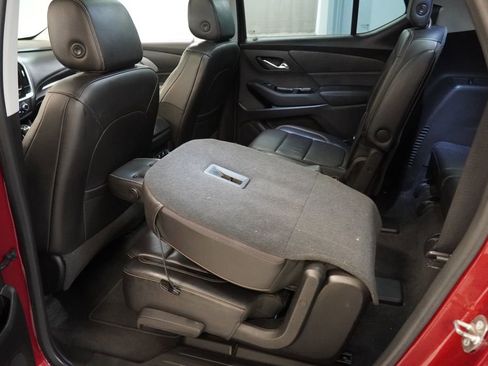 Used 2018 Chevrolet Traverse LT image 20