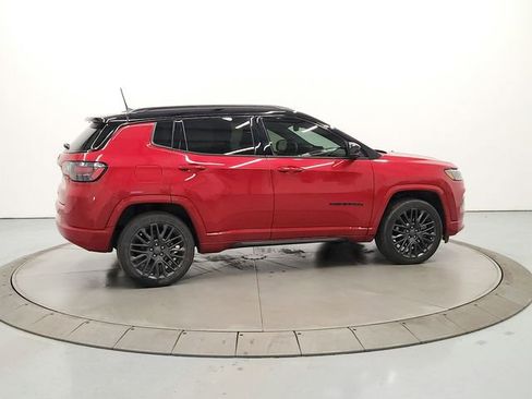 Used 2024 Jeep Compass Limited w/ High Altitude Package image 7