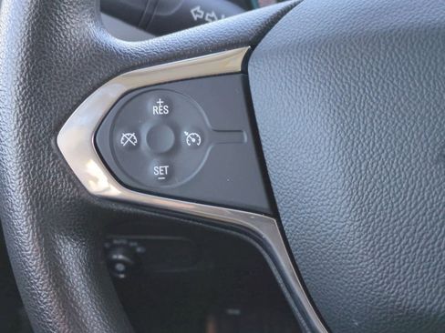 Used 2018 Chevrolet Traverse LS image 25