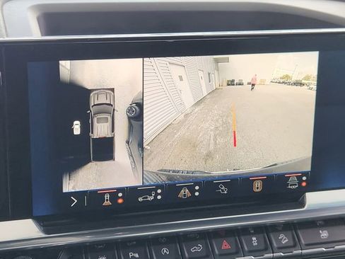 Used 2024 Chevrolet Silverado 1500 LTZ w/ Z71 Off-Road Package image 15