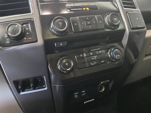 Used 2015 Ford F150 XLT w/ Trailer Tow Package AWD/4WD image 22