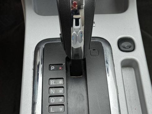 Used 2010 Mercury Mariner Premier image 20