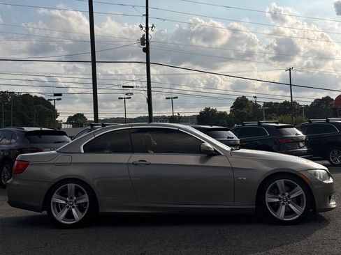 Used 2011 BMW 328i Convertible RWD image 6