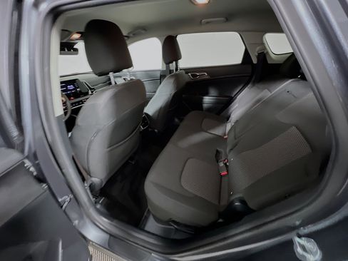 Used 2023 Kia Sportage LX image 29