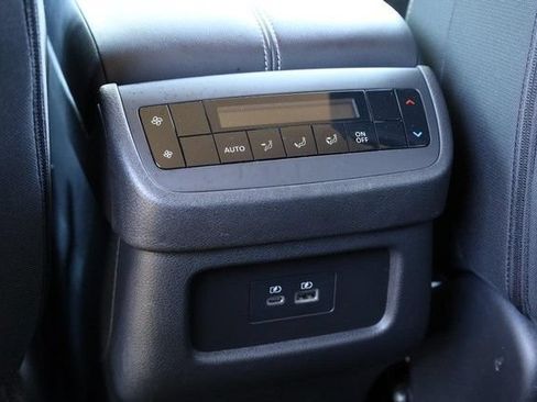 Certified 2025 Nissan Pathfinder SV FWD image 23