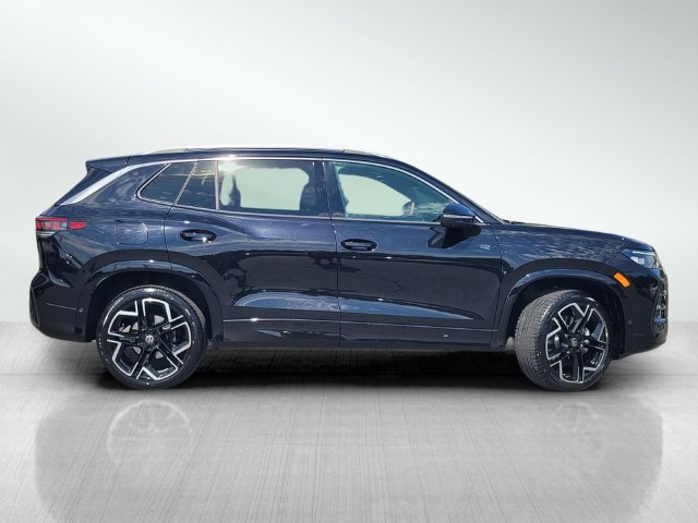 Used 2025 Volkswagen Tiguan SEL R-Line AWD/4WD image 3
