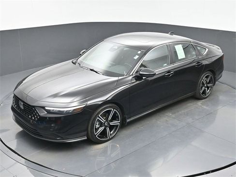 Certified 2024 Honda Accord Sport image 28