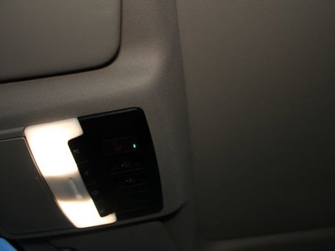 Used 2021 Nissan Rogue SV FWD image 26