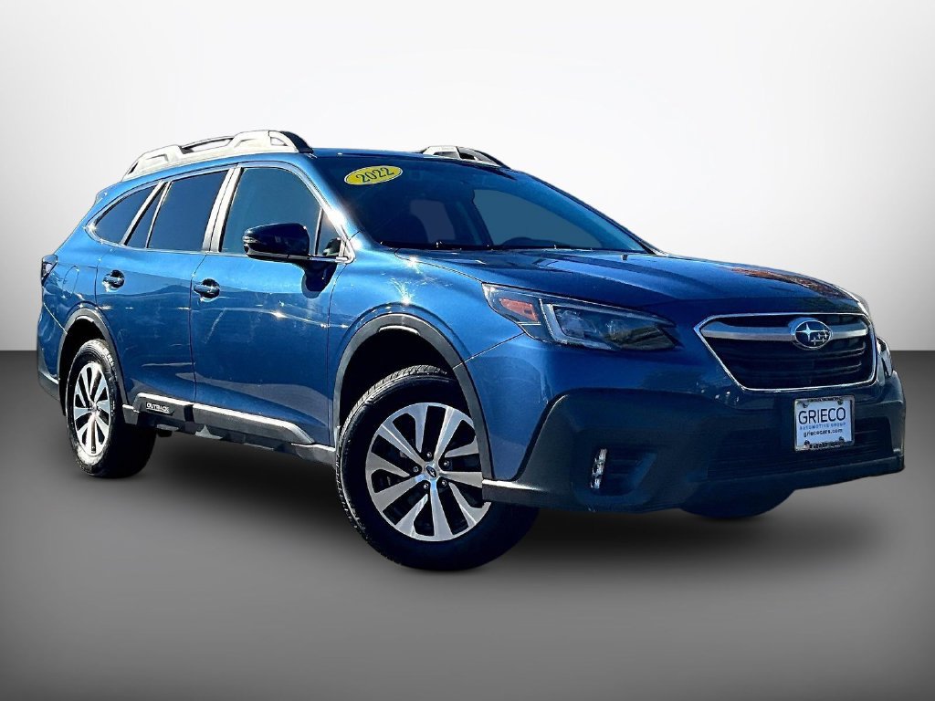 Used 2022 Subaru Outback Premium AWD/4WD image 1