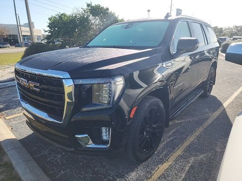 Used 2021 GMC Yukon SLE image 1