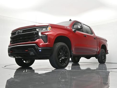 Used 2022 Chevrolet Silverado 1500 LT Trail Boss w/ LT Trail Boss Premium Package AWD/4WD image 38