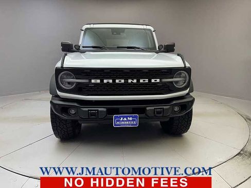 Used 2023 Ford Bronco Wildtrak image 8