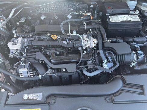Used 2025 Toyota Corolla LE FWD image 32