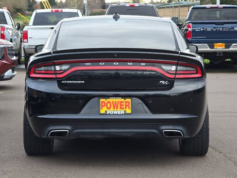 Used 2016 Dodge Charger R/T w/ Plus Group image 5