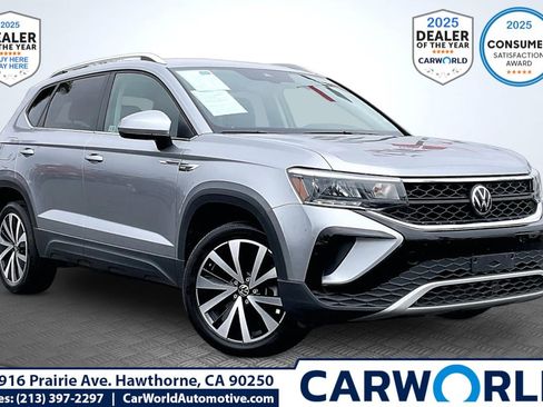 Used 2024 Volkswagen Taos SE FWD image 1